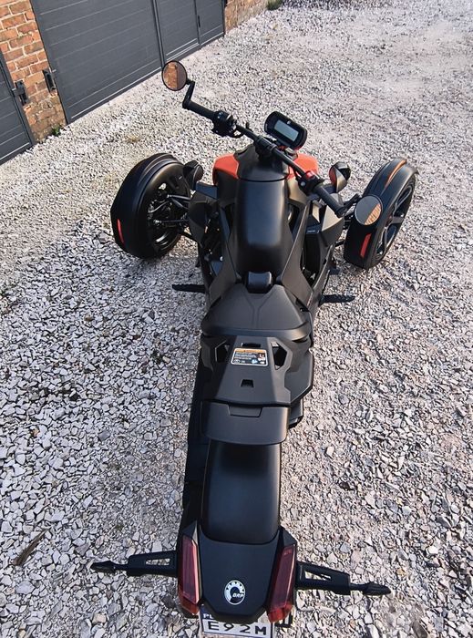 Can-am ryker 900 sport