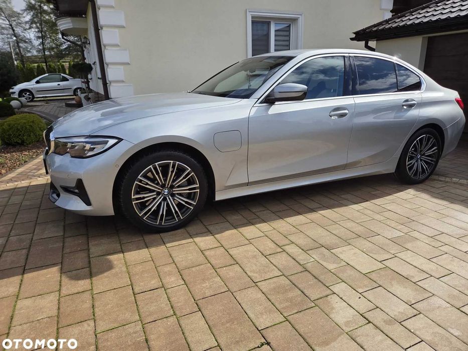 BMW Seria 3 G20 330e xDrive Luxury Plug-in GWARANCJA Jasne wnętrze