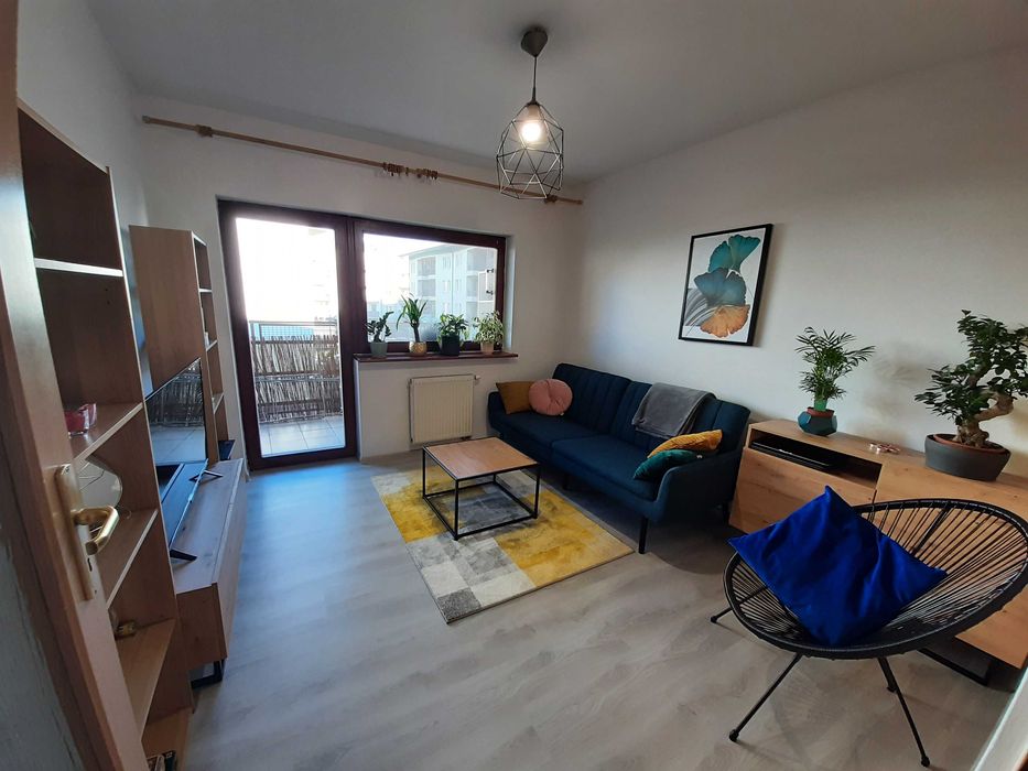 Ruczaj – 2 nie przejściowe pokoje. Balkon.