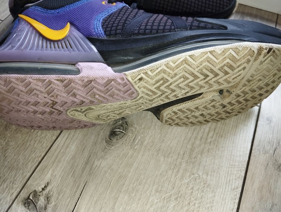 Buty do koszykówki Nike LeBron Witness 7 Lakers 46 30