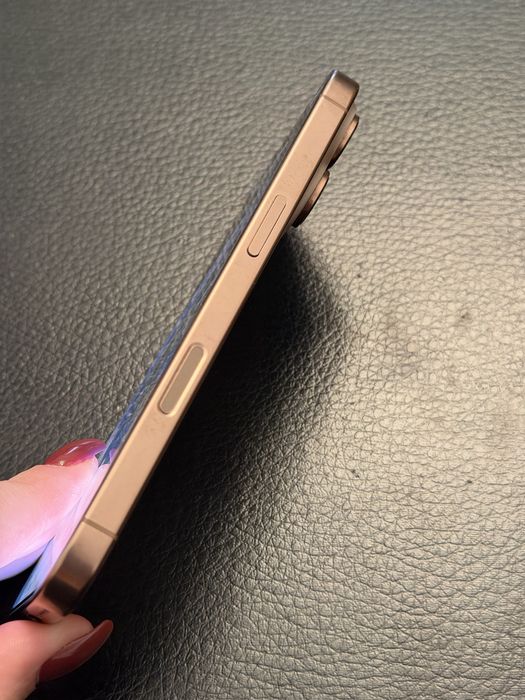 iPhone 16 pro 256 GB zloty