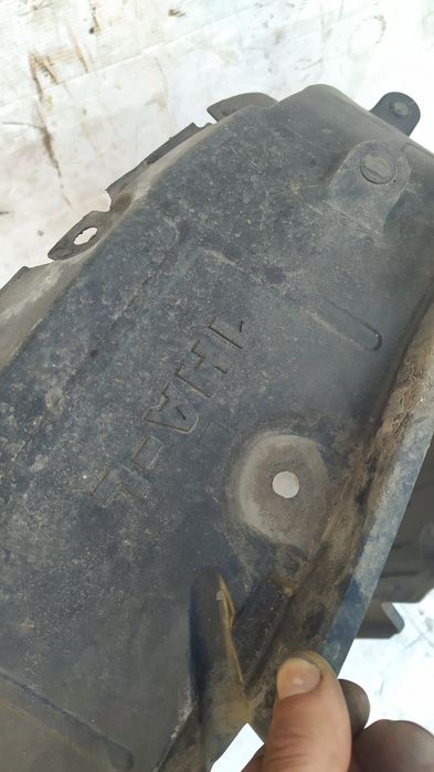 Nadkole lewe przednie Nissan Micra k13