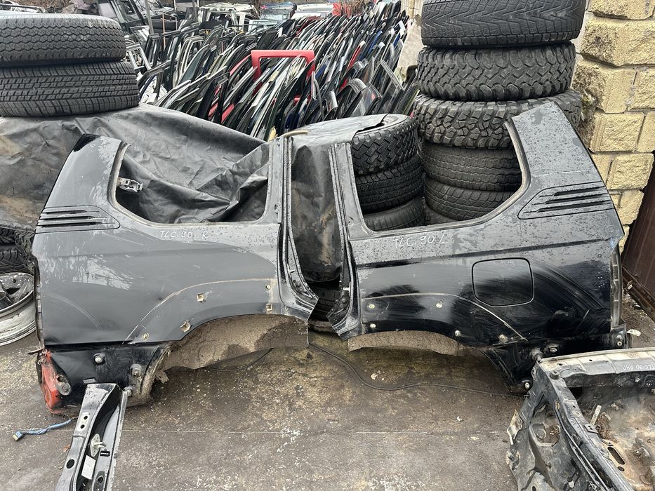 Четверті Toyota Land Cruiser Prado 90
