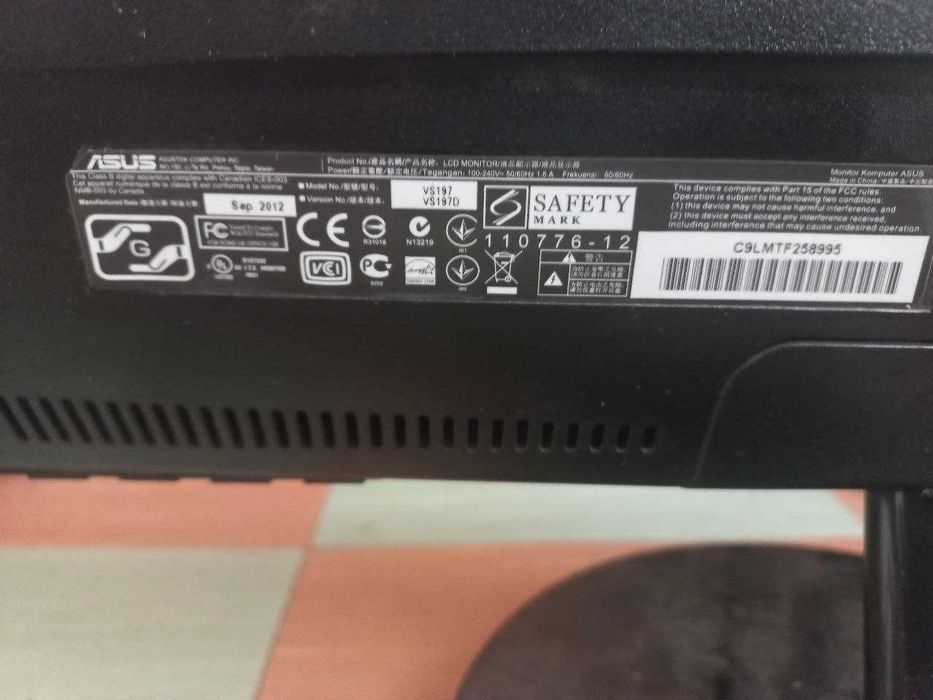 Монитор Asus VS197 18.5" (1366x768) VGA рабочий
