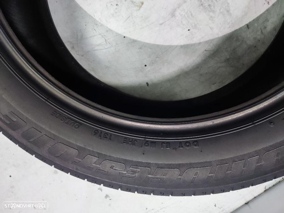 2 pneus semi novos 235-55r20 bridgestone - oferta dos portes