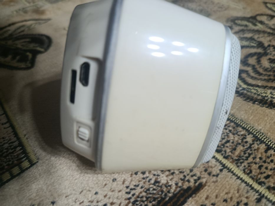 Беспроводная блютуз колонка