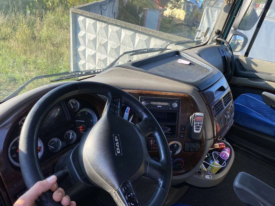 DAF 105 самоскид