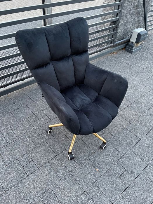 Fotel / krzesło na kółkach