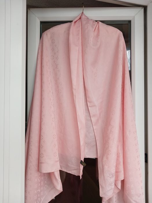 Палантины и платки Louis Vuitton щелк 100%