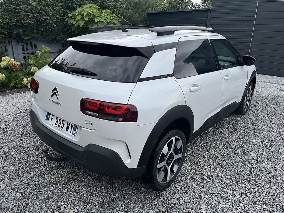 Citroen c4 Cactus lift benzyna 1.2 130km kamera parki alu biała perła hak niski przebieg