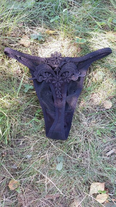 Stringi damskie rozm. M