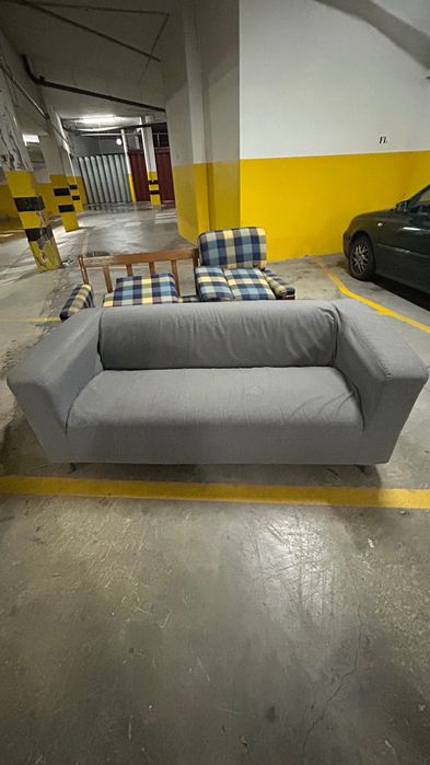 Sofá cinzento IKEA