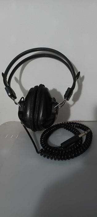 Headfones  Rotel anos 70