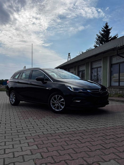 Opel Astra K kombi 1.4 Turbo Innovation