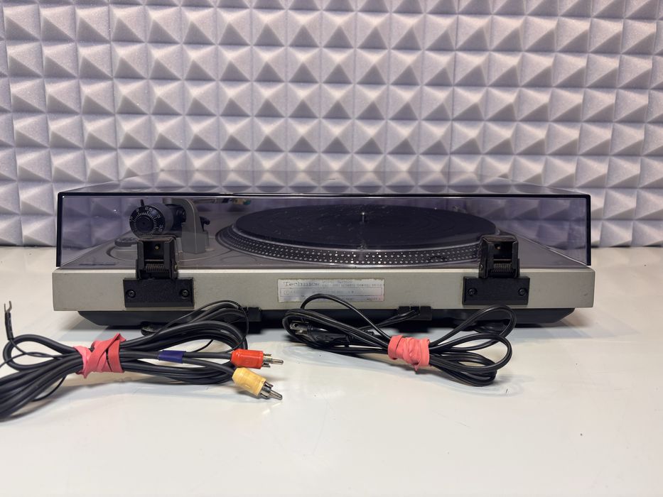 Gramofon Technics SL 1600