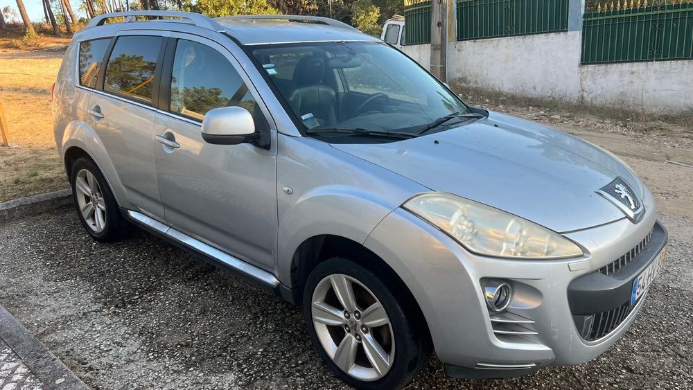 Peugeot 4007 2,2 HDI 4x4 7 lugares ( avariado )