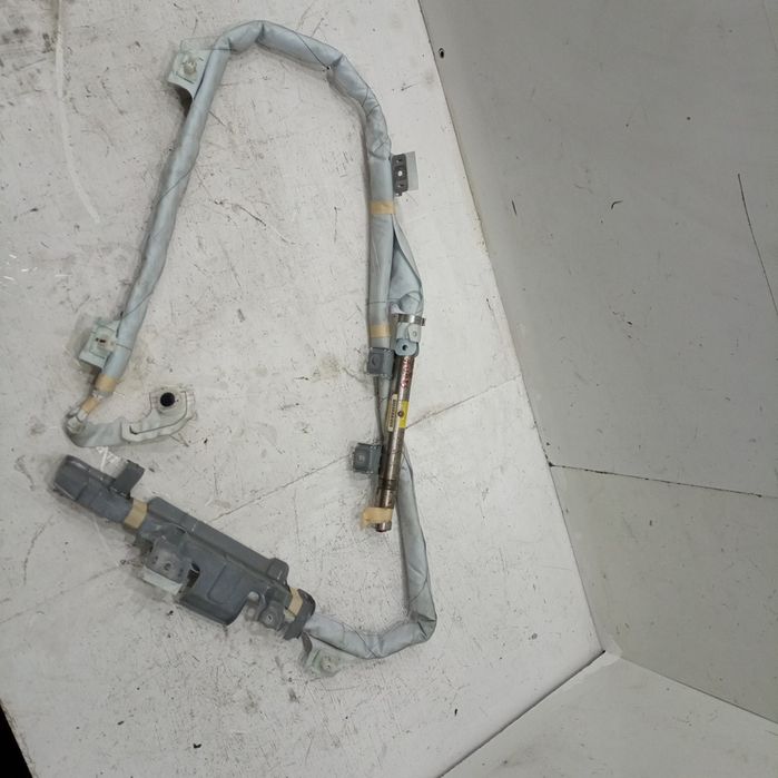 Cortina de airbag esquerda - TOYOTA AURIS (_E15_) | 06 - 12