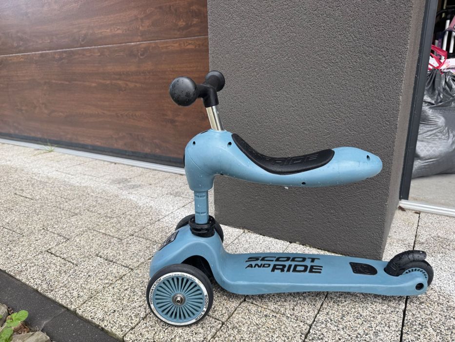 Jeździk hulajnoga scoot and ride kolor niebieski