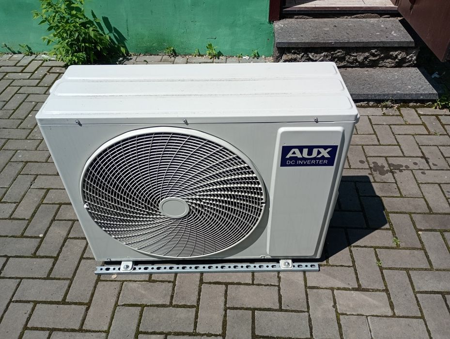 Кондиционер AUX 24 инвертор