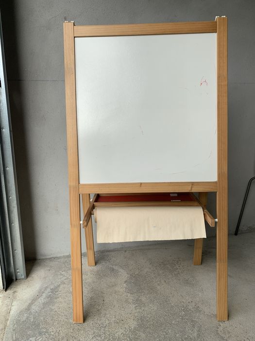 Cavalete em madeira64739766526210121