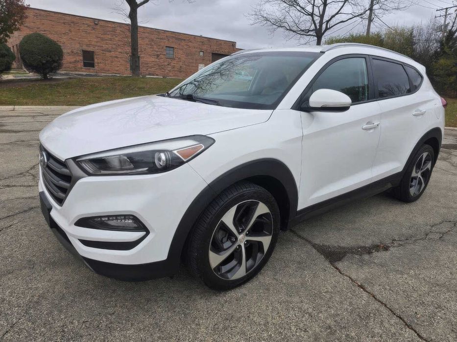 Hyundai Tucson Sport      2016