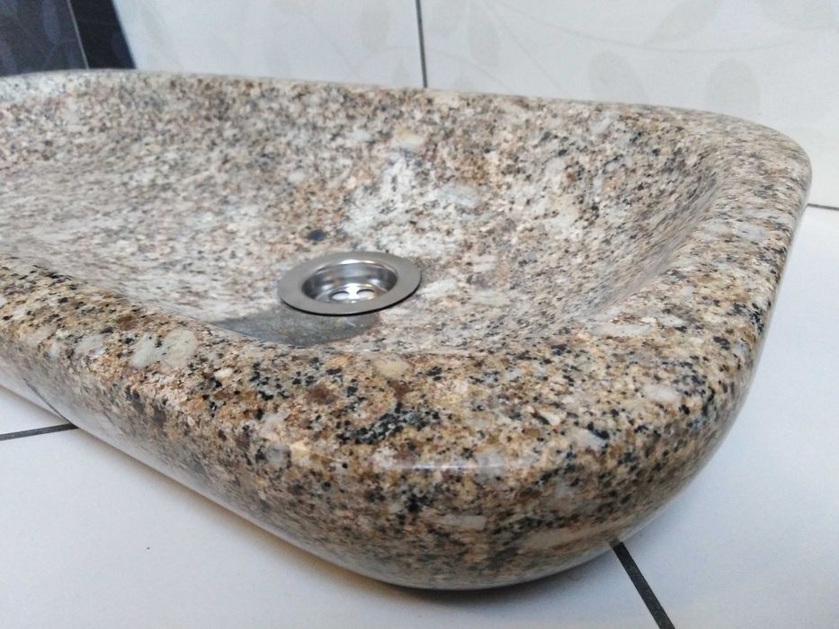 Umywalka z kamienia naturalnego