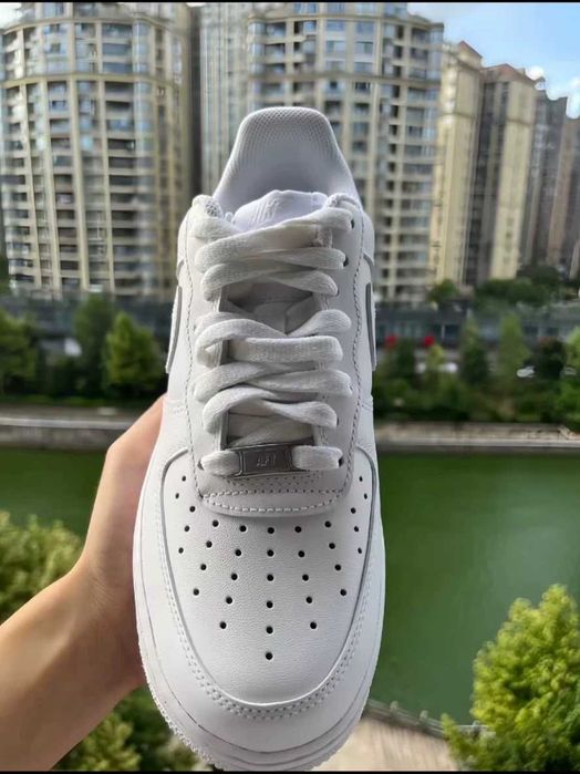 Nike Air Force 1 Białe R.44