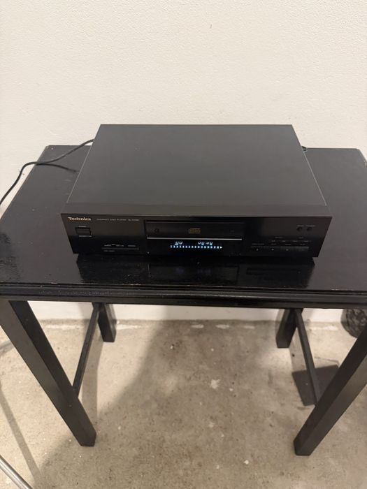 Vendo Leitor de CDs Technics SL-PJ28A