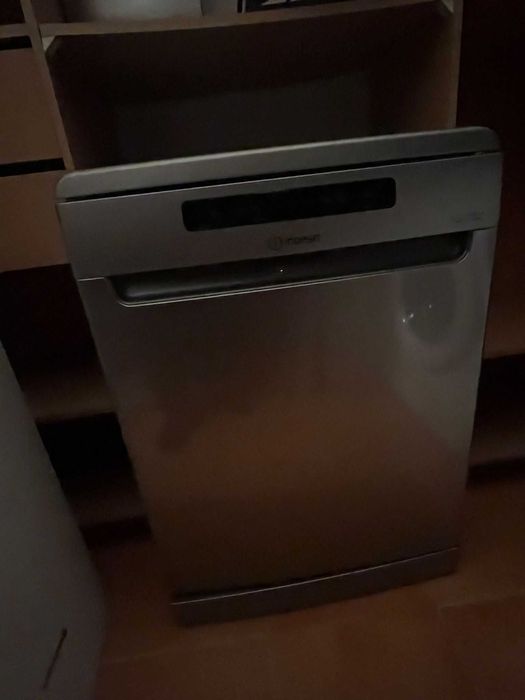 Máquina Lavar Loiça