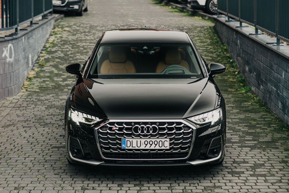 Audi S8 Pierwszy właściciel, Salon Polska