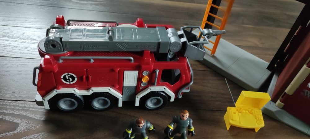 Remiza strażacka straż Fischer Price Imaginext