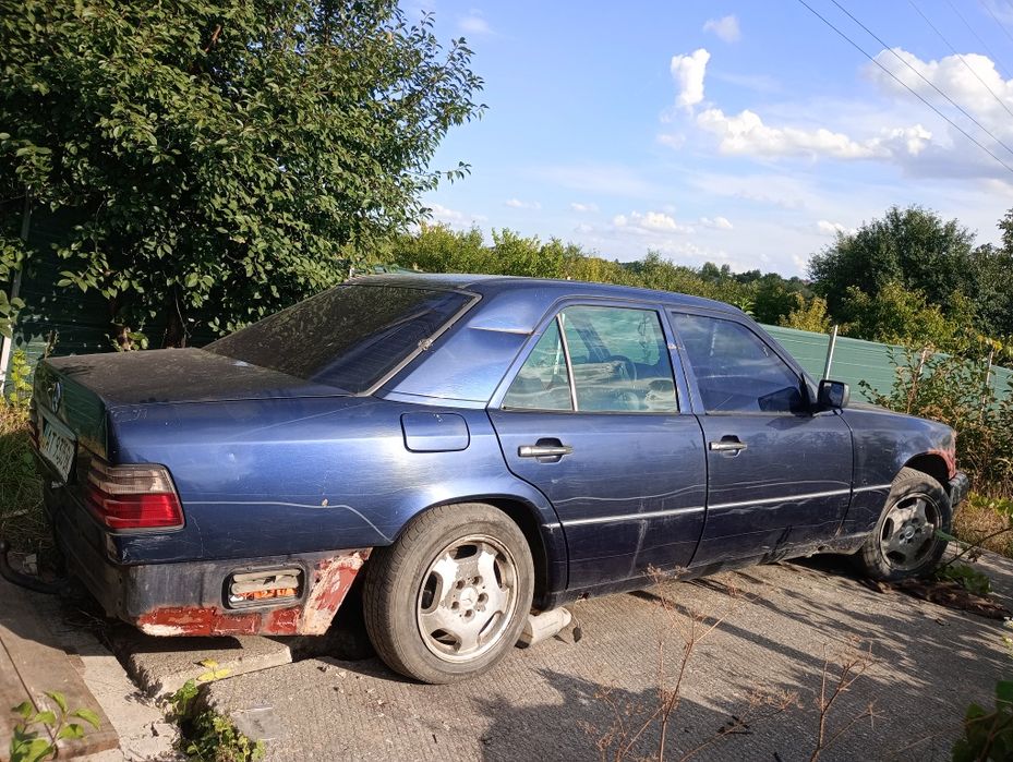 Мерседес w124 E200