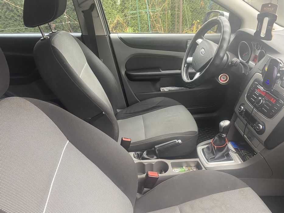 Авто Форд Фокус 2