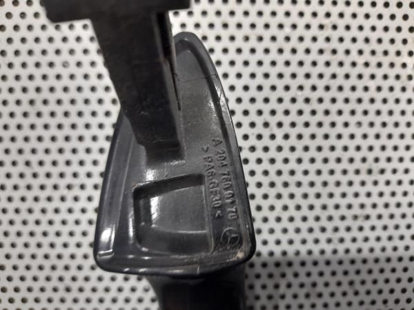 Puxador porta trás esquerdo MERCEDES-BENZ Classe C (W204)