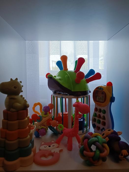 Продам розвиваючі іграшки