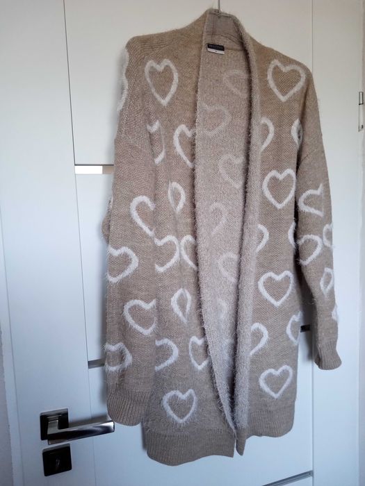 Kardigan w serduszka rozmiar L