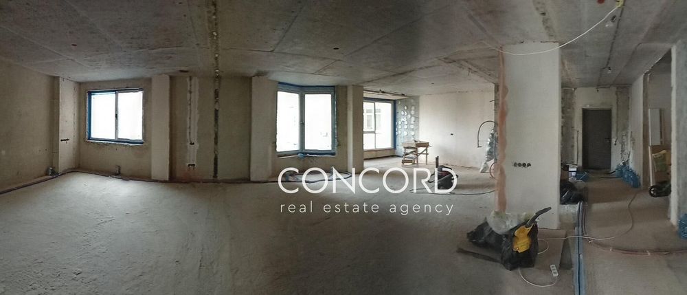 Липковского (Урицкого) ул., 18. Метро Вокзальна. Соломʼянський район