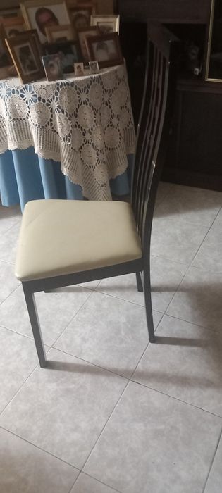 Cadeiras em bom estado