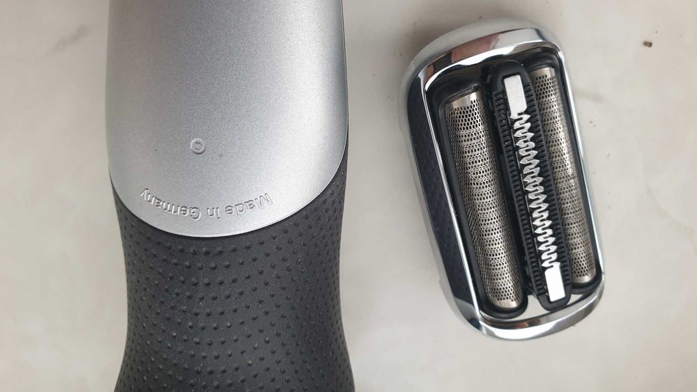 Продам электробритву Braun S7