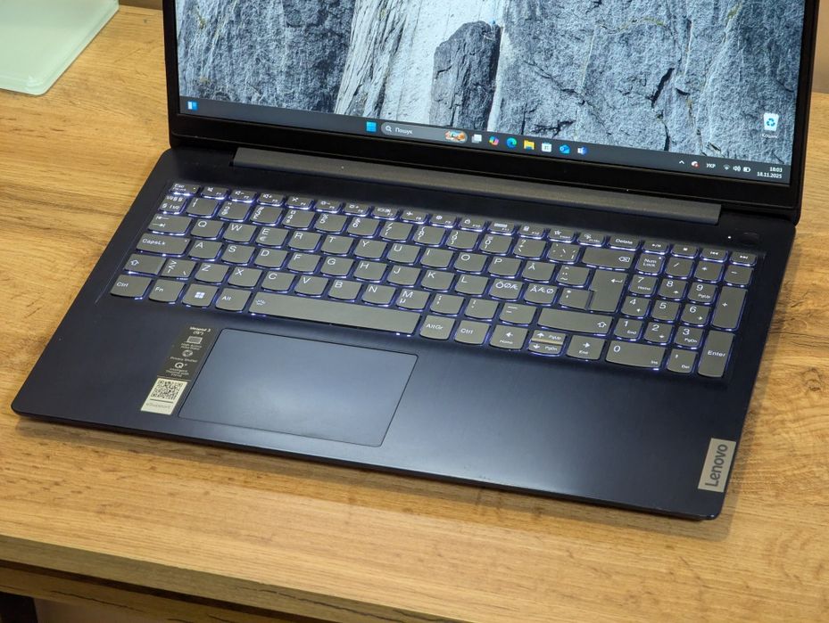 Великий Ультрабук Lenovo IdeaPad 3 15ITL6 i3/11th FHD 8/128
