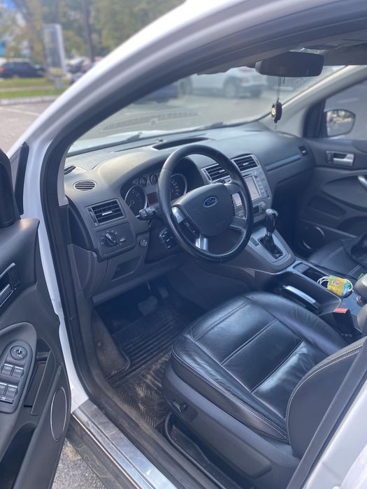 Продам Ford Kuga