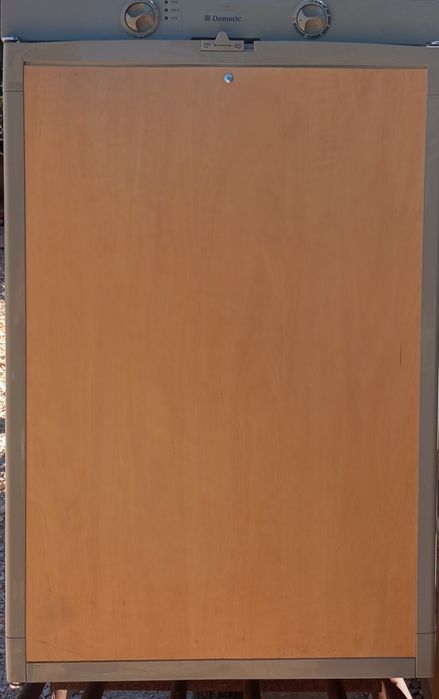 Frigorífico Gás, 12v e 220v