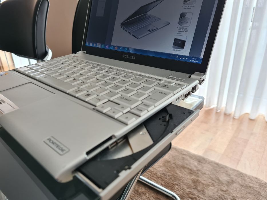 Toshiba Portégé R600-12H Laptop - Used64738839343746124