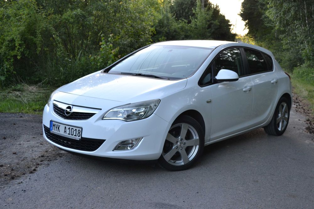 Opel Astra j 1.4B Sprowadzony Opłacony Super Stan