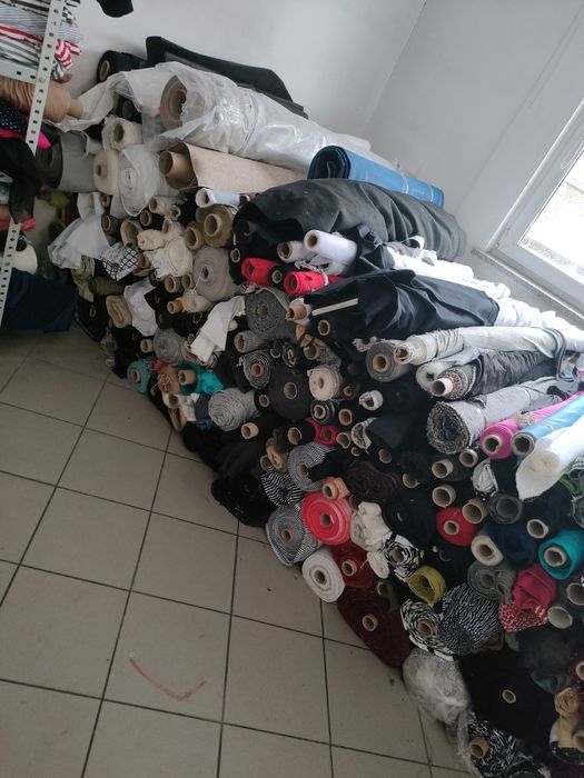 4 zł / kg Tkaniny na wagę, materiały.. Dzianiny, minimum 50kg