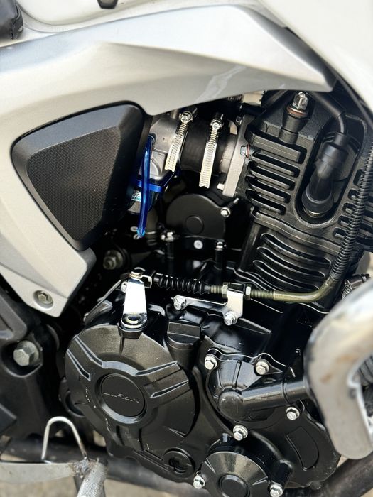 мотоцикл Lifan KP200