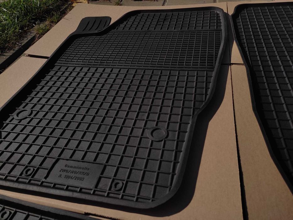 KIA SORENTO I Dywanik od KIEROWCY gumowy dopasowany korytko korytka