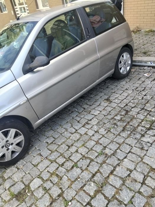 Vendo Lancia y ano 2001
