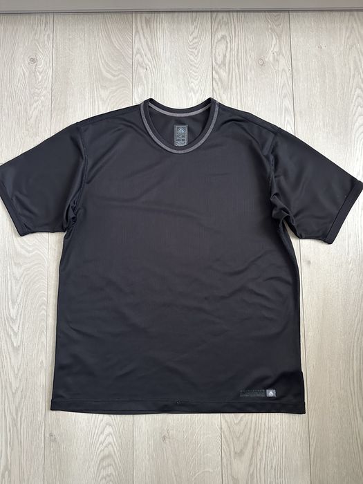 Вінтажна футболка Nike ACG