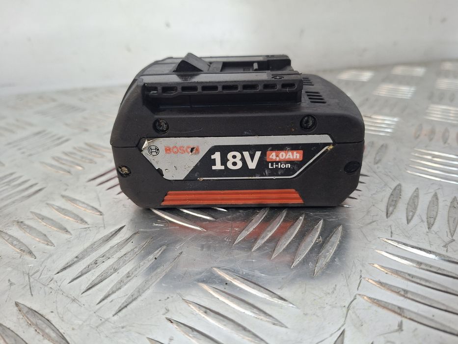 Акумулятор для електроінструментів Bosch GBA 18V 4.0 Ah M-C Profession